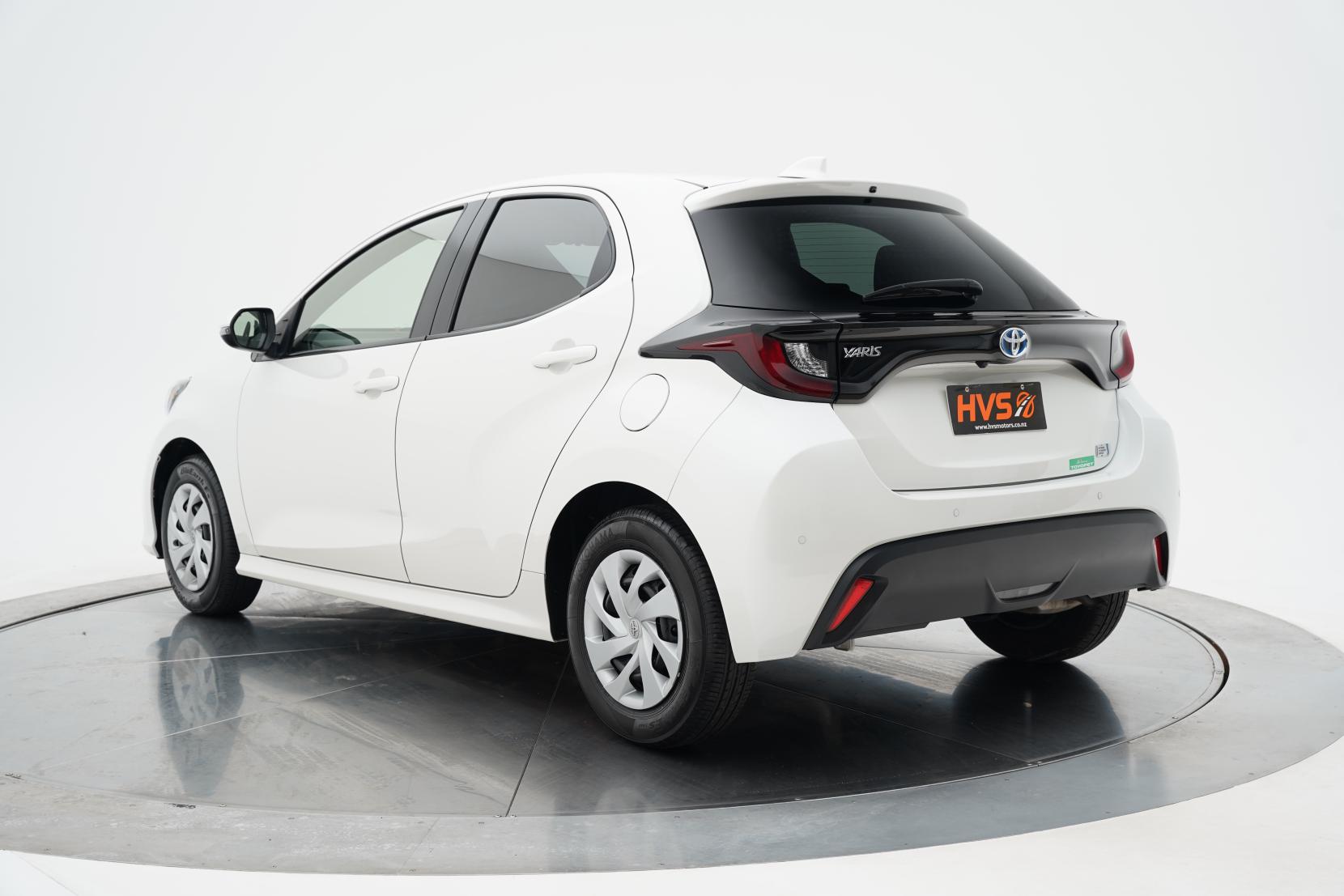 Toyota Yaris Hybrid X