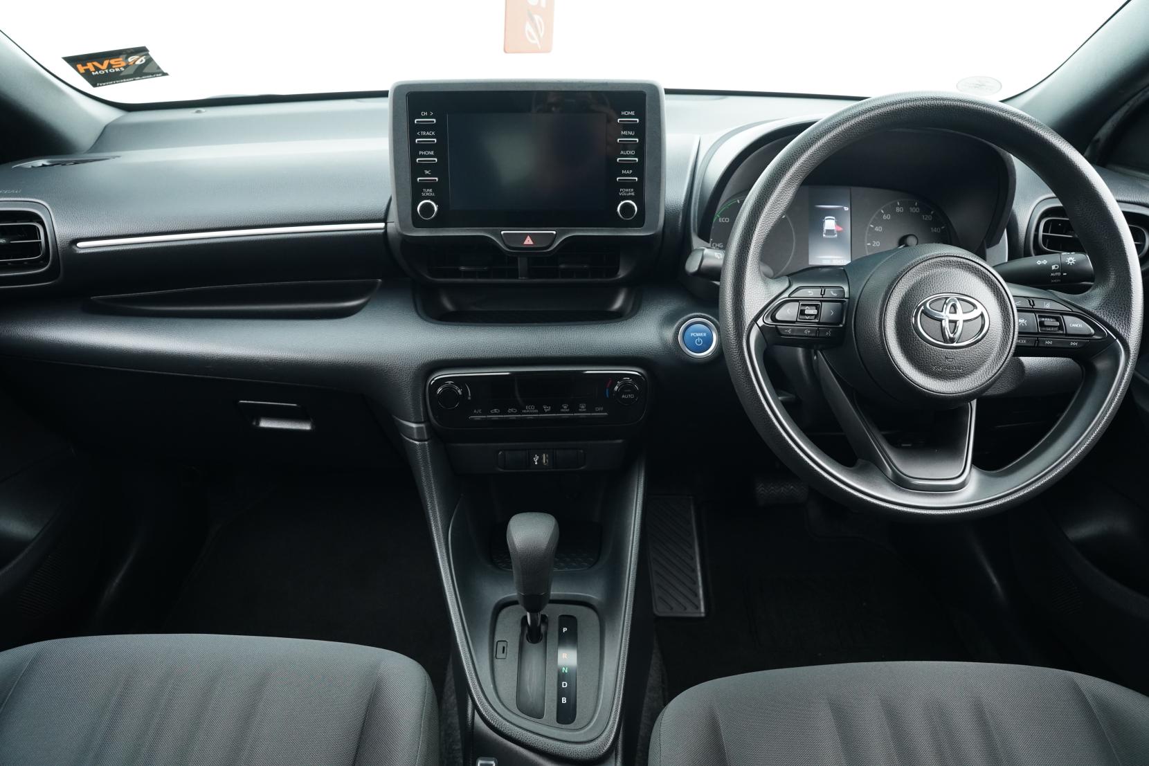 Toyota Yaris Hybrid X