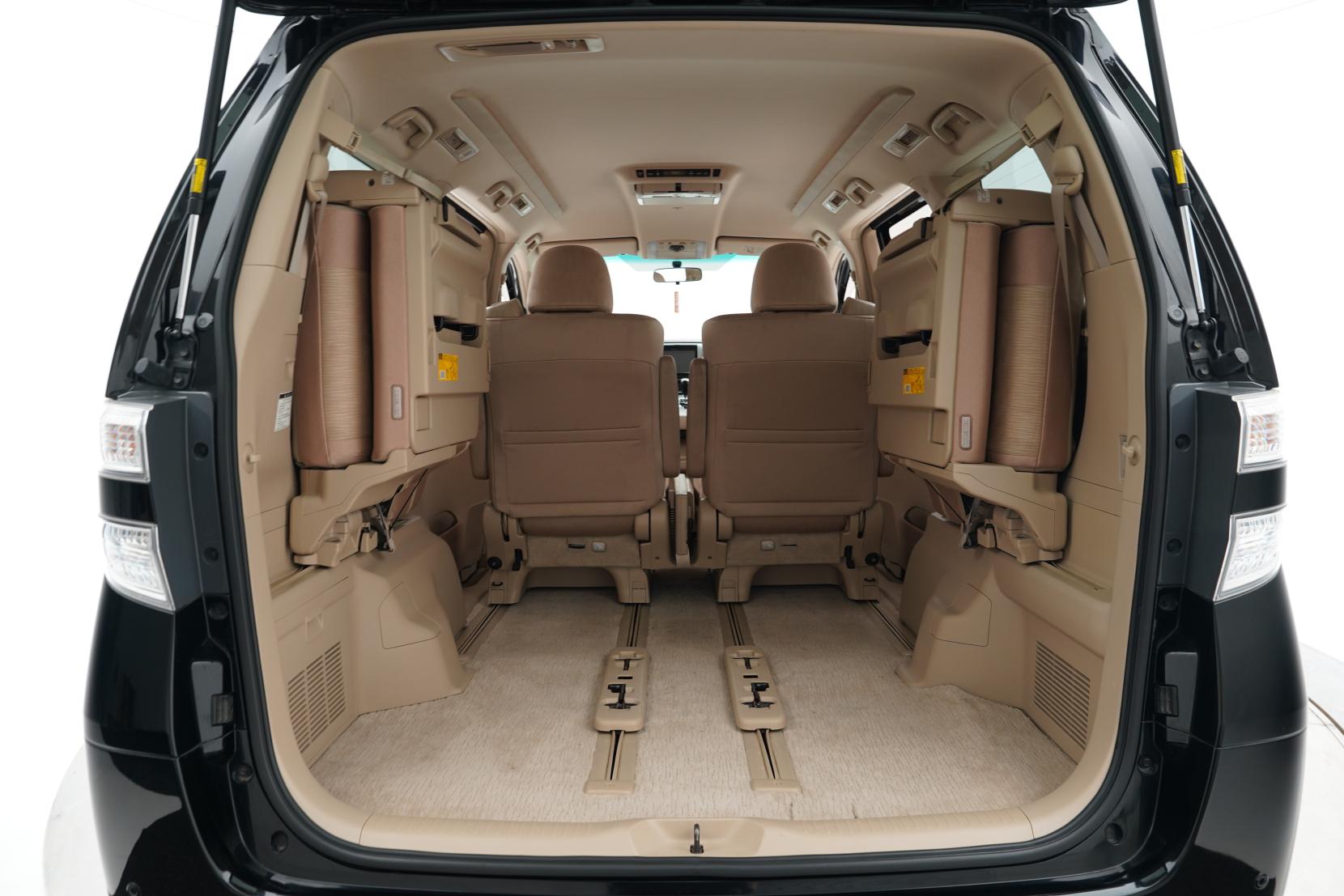 Toyota Vellfire 2.4 HYBRID X 4WD