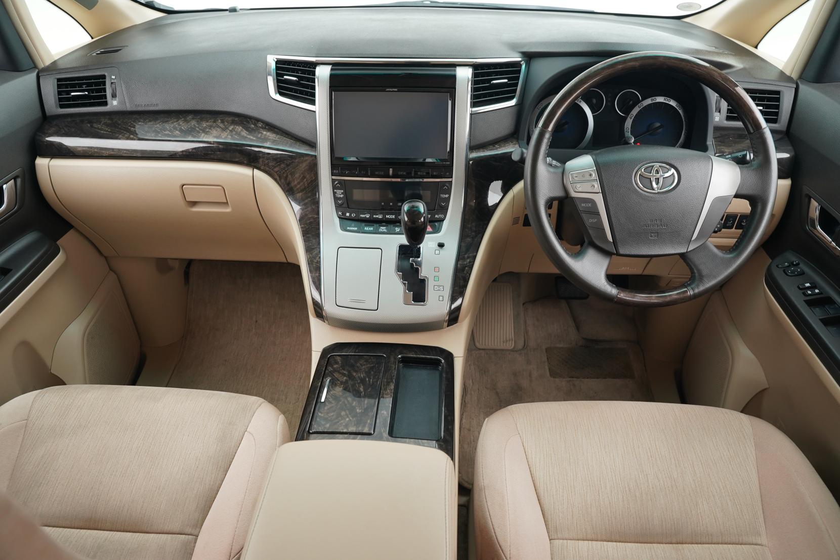 Toyota Vellfire 2.4 HYBRID X 4WD