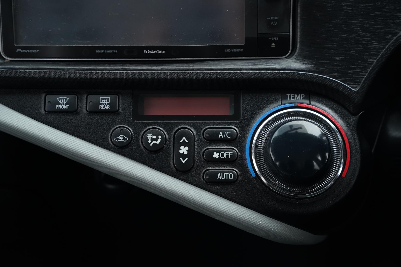 Toyota Aqua 1.5 S Push Start