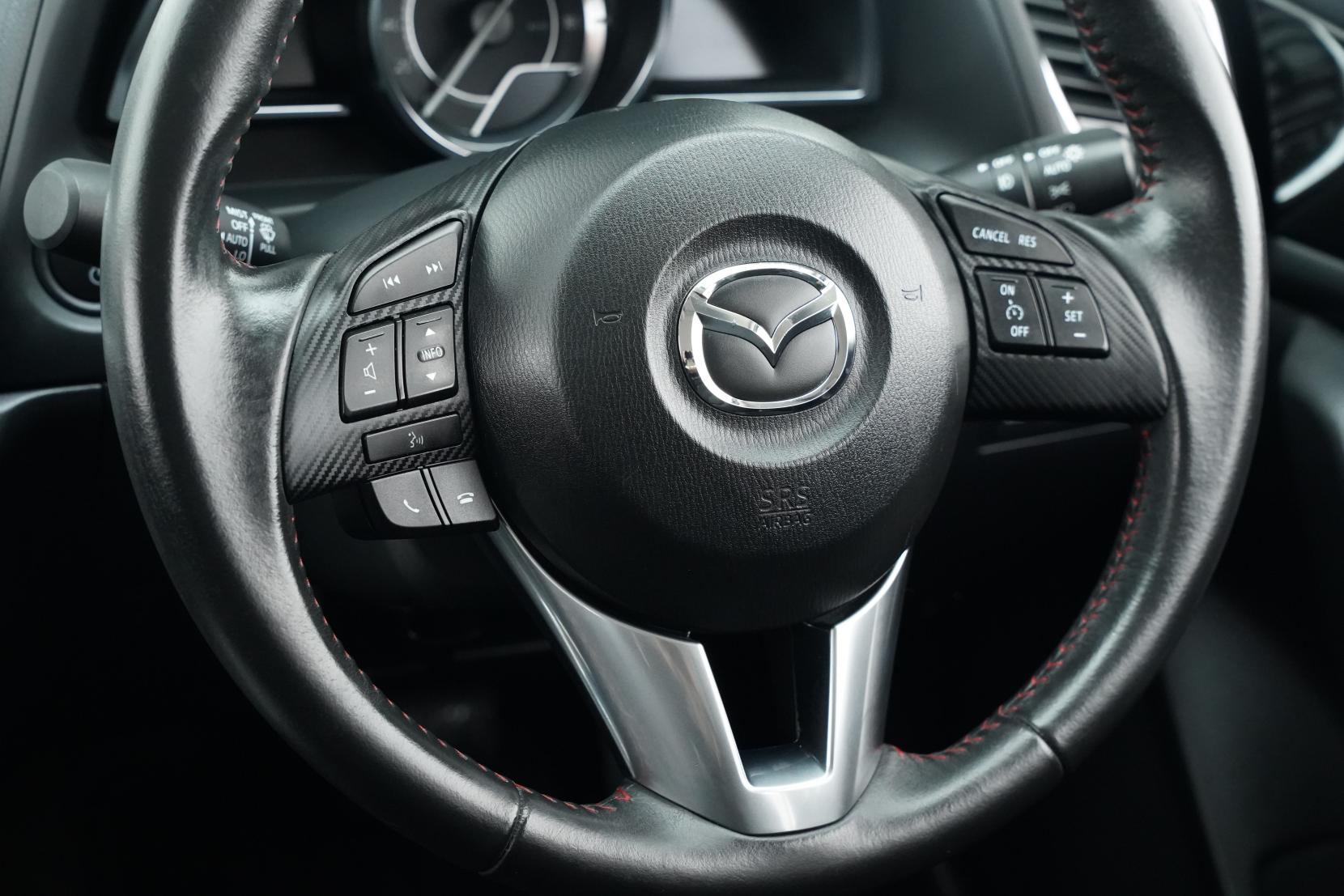 Mazda Axela 2.0 Hybrid S