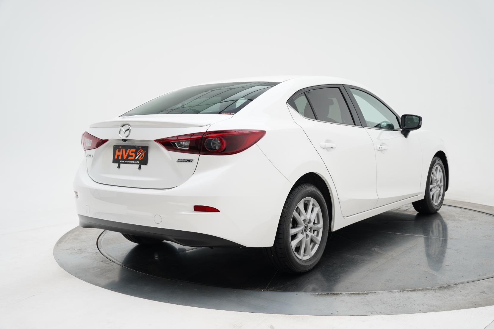 Mazda Axela 2.0 Hybrid S