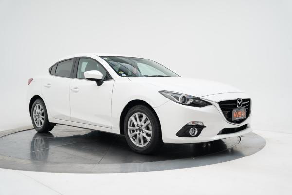 Mazda Axela 2.0 Hybrid S
