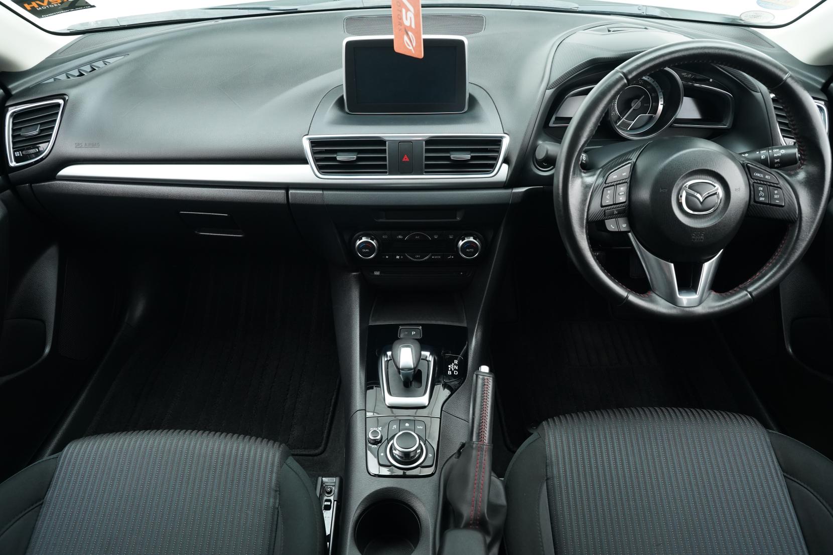 Mazda Axela 2.0 Hybrid S