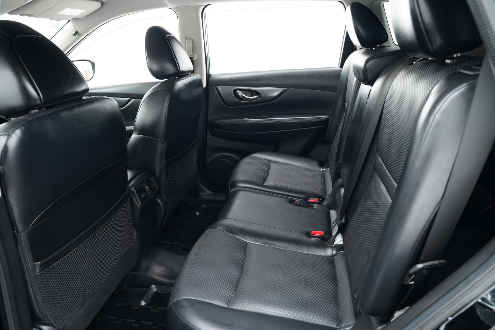 Nissan X-TRAIL 2.0 20X 2WD 7 Seater