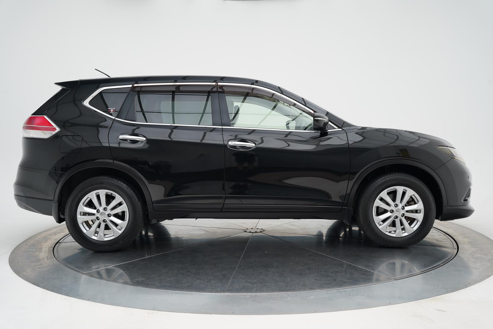 Nissan X-TRAIL 2.0 20X 2WD 7 Seater