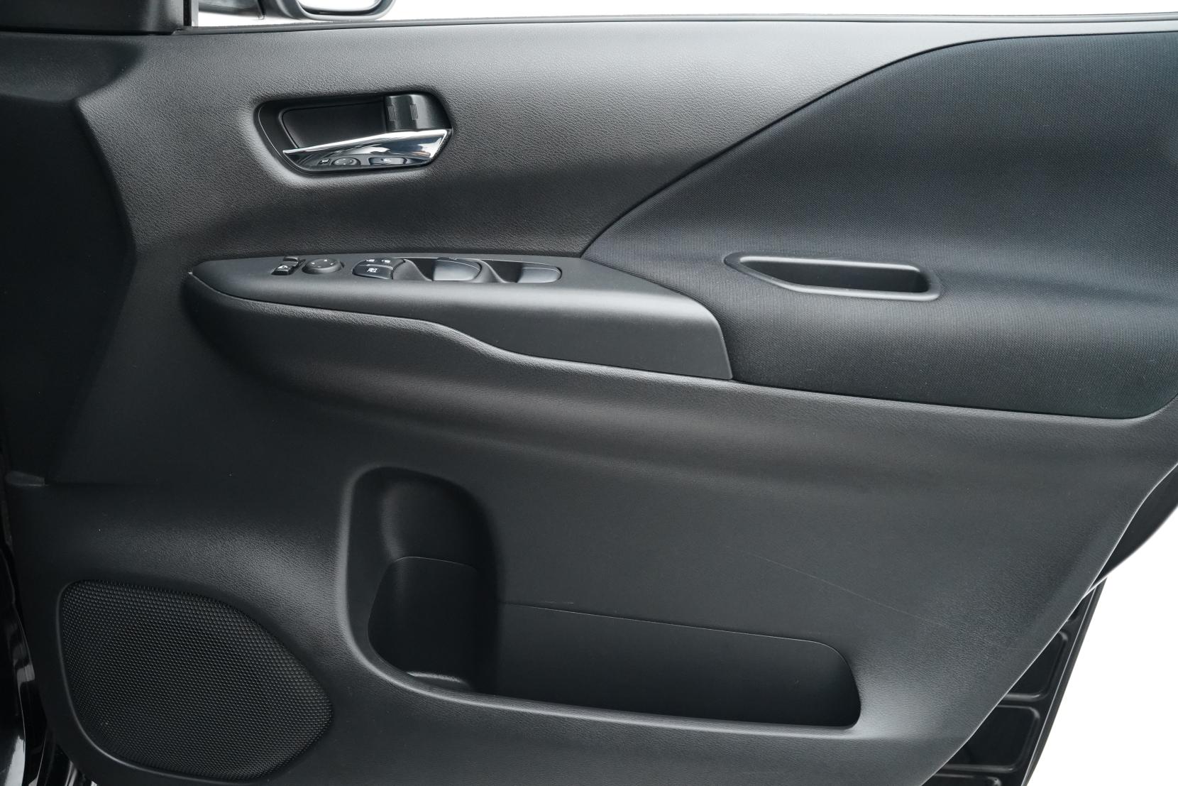 Nissan Serena 2.0 20X S-Hybrid