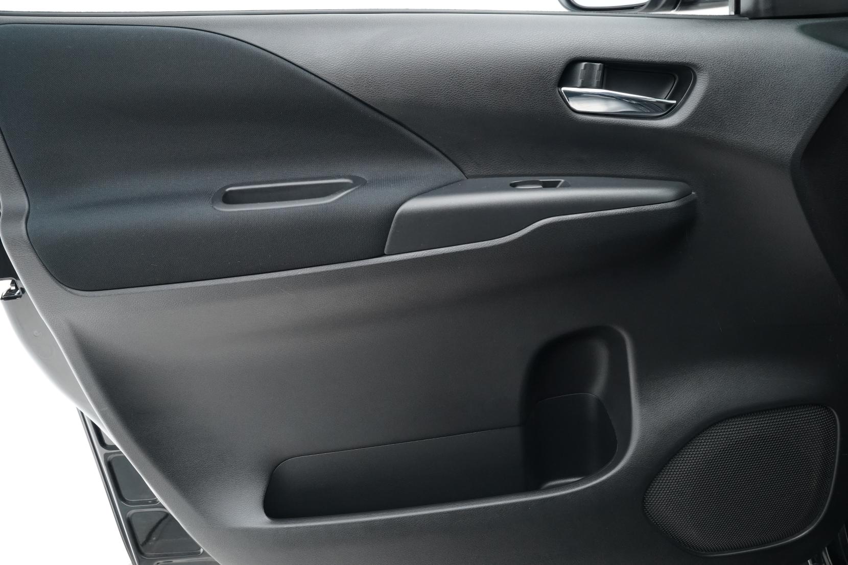 Nissan Serena 2.0 20X S-Hybrid