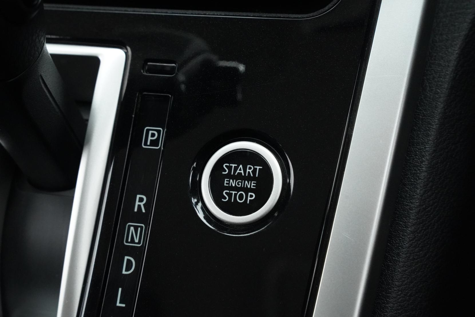 Nissan Serena 2.0 20X S-Hybrid