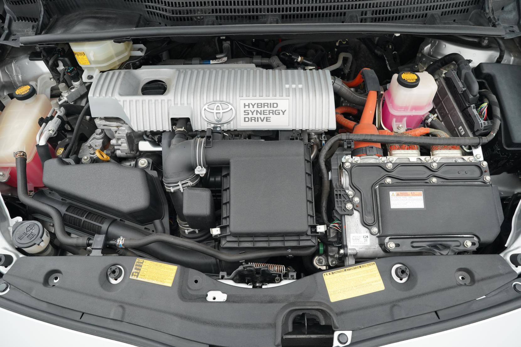 Toyota Prius 1.8 5D S