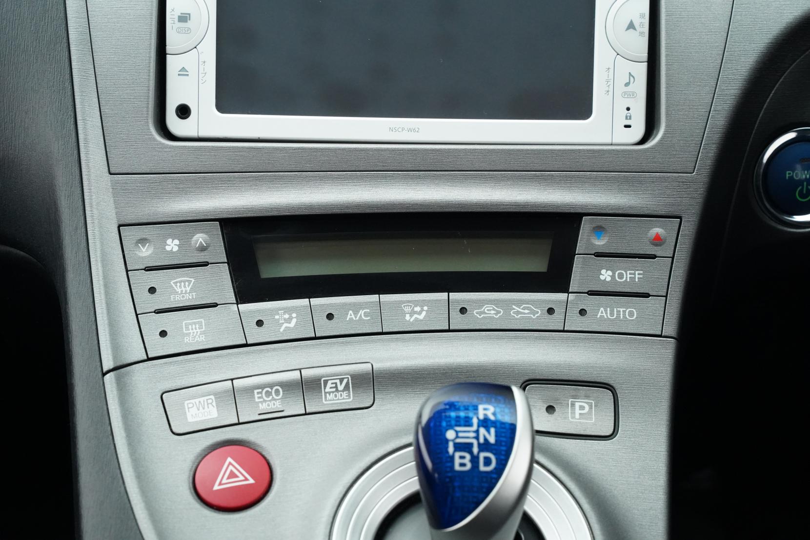 Toyota Prius 1.8 5D S