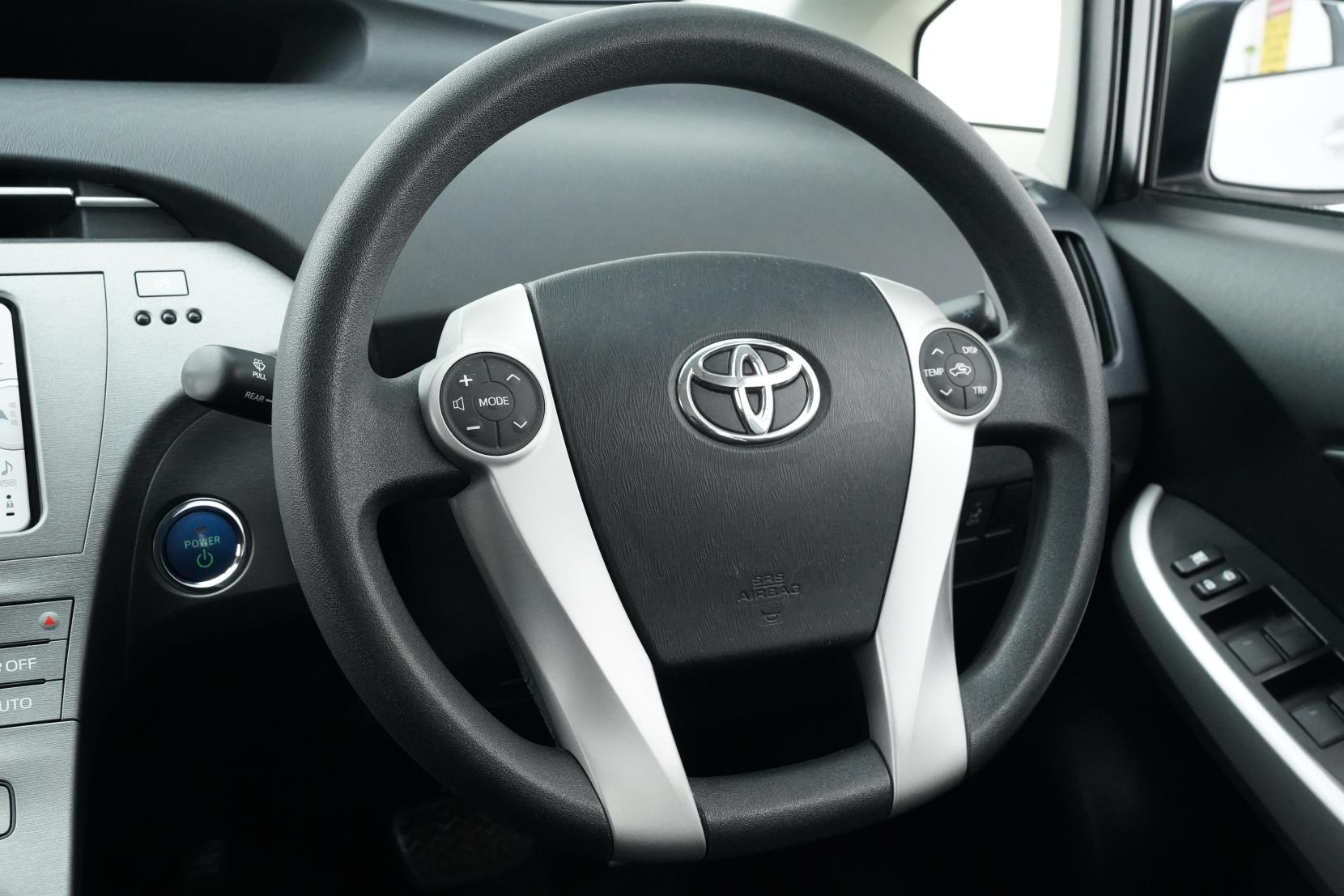 Toyota Prius 1.8 5D S