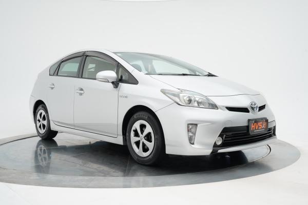 Toyota Prius 1.8 5D S