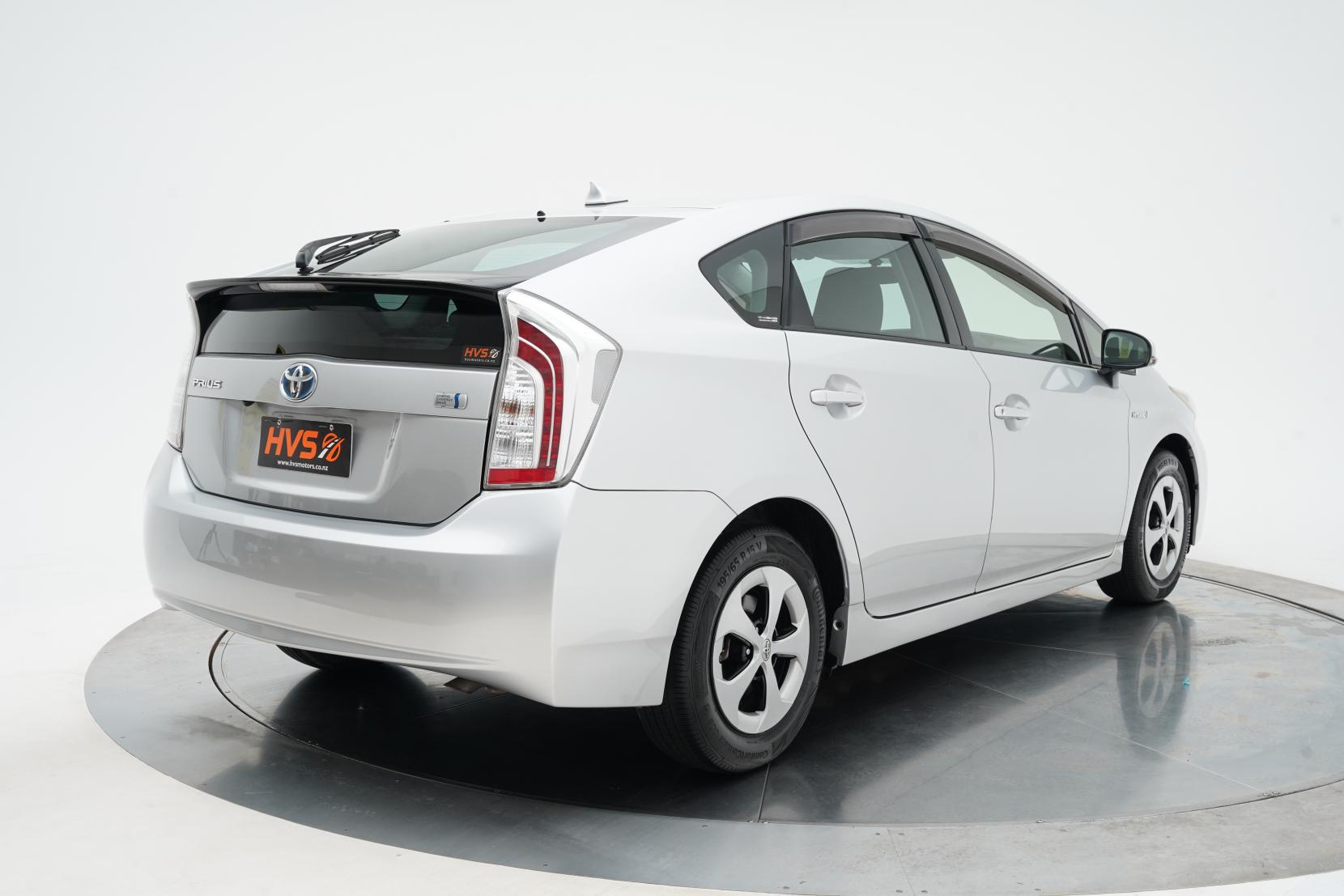 Toyota Prius 1.8 5D S