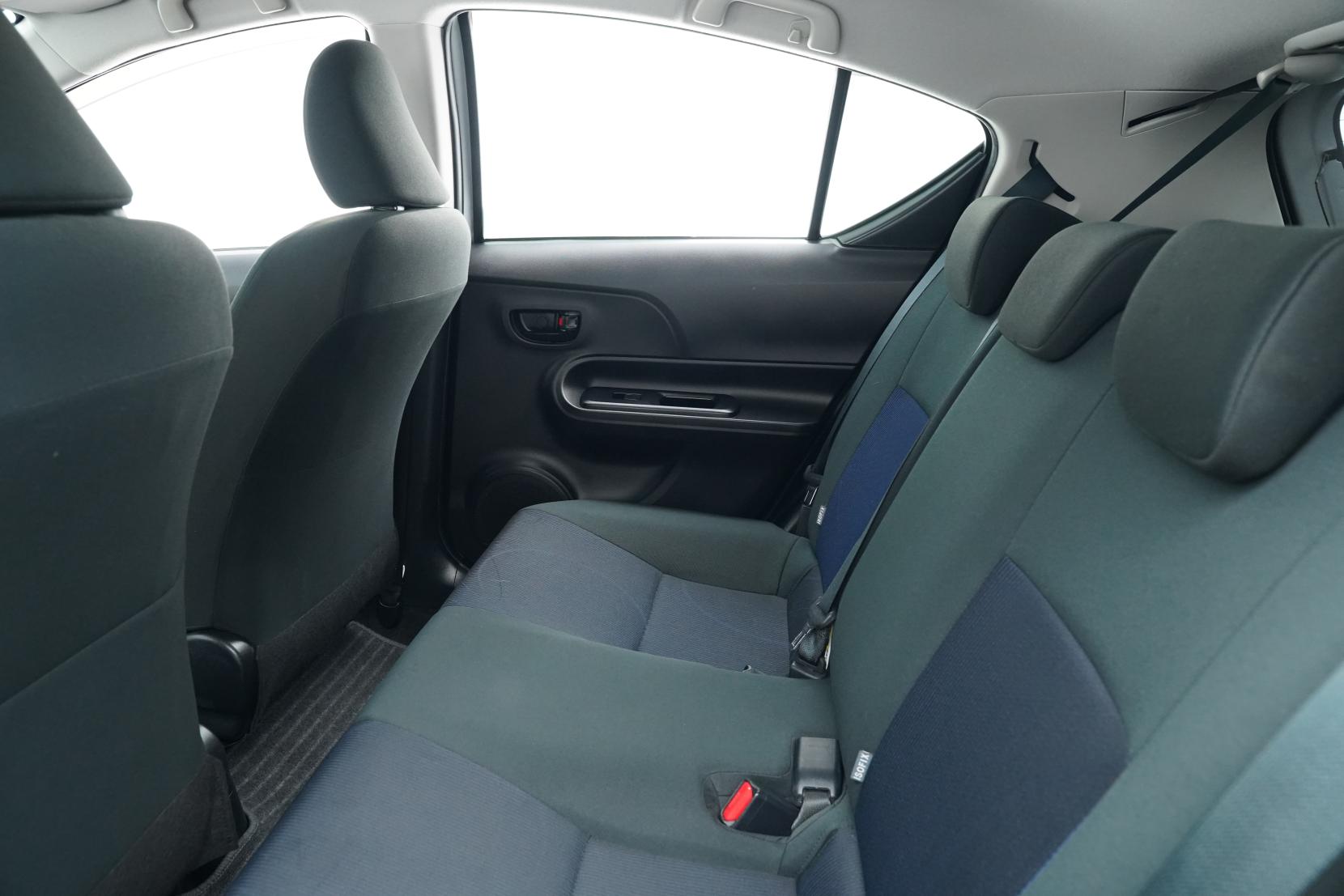 Toyota Aqua 1.5 S Push Start