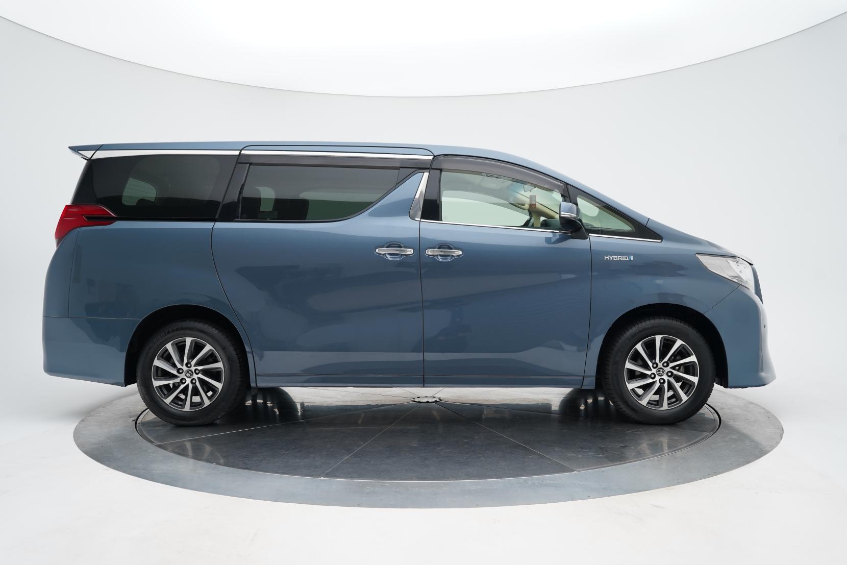 Toyota Alphard 2.5 HYBRID X Disablity 4WD