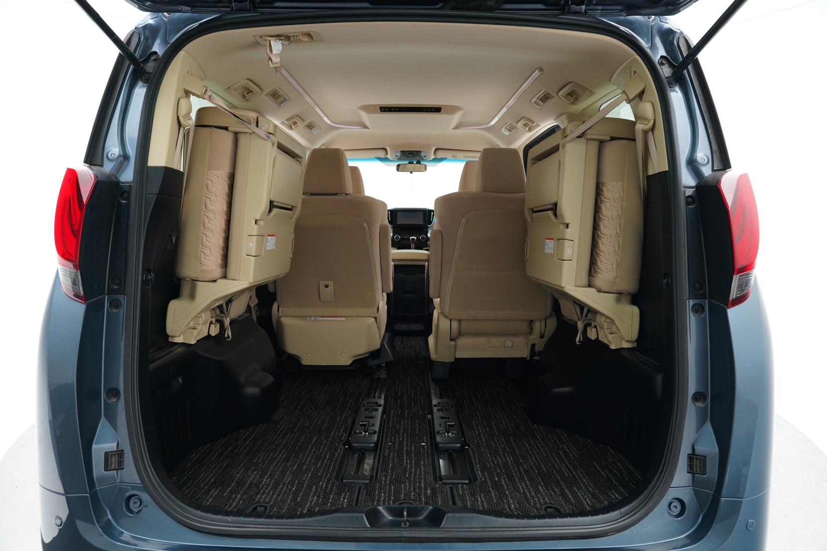 Toyota Alphard 2.5 HYBRID X Disablity 4WD