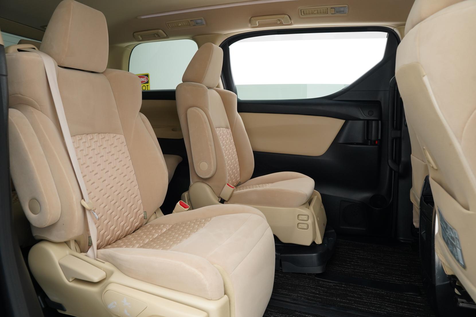 Toyota Alphard 2.5 HYBRID X Disablity 4WD