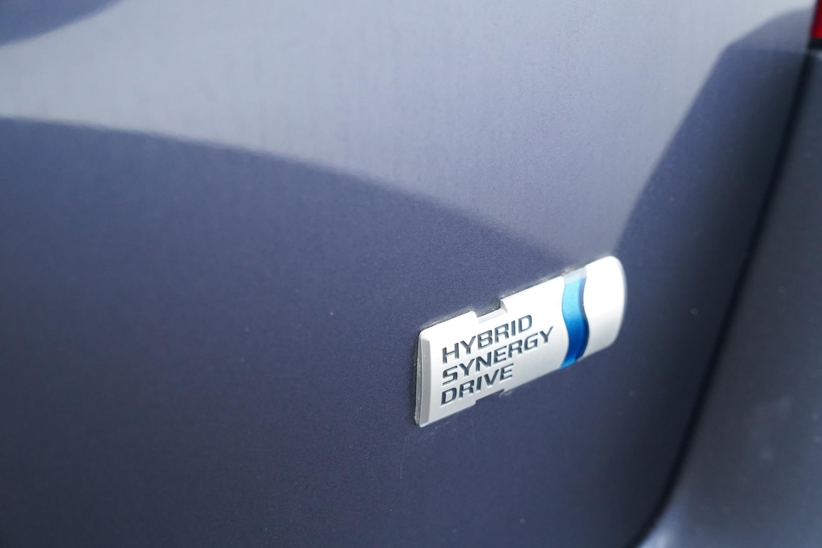 Toyota Corolla 1.5 Fielder Hybrid G 8SRS