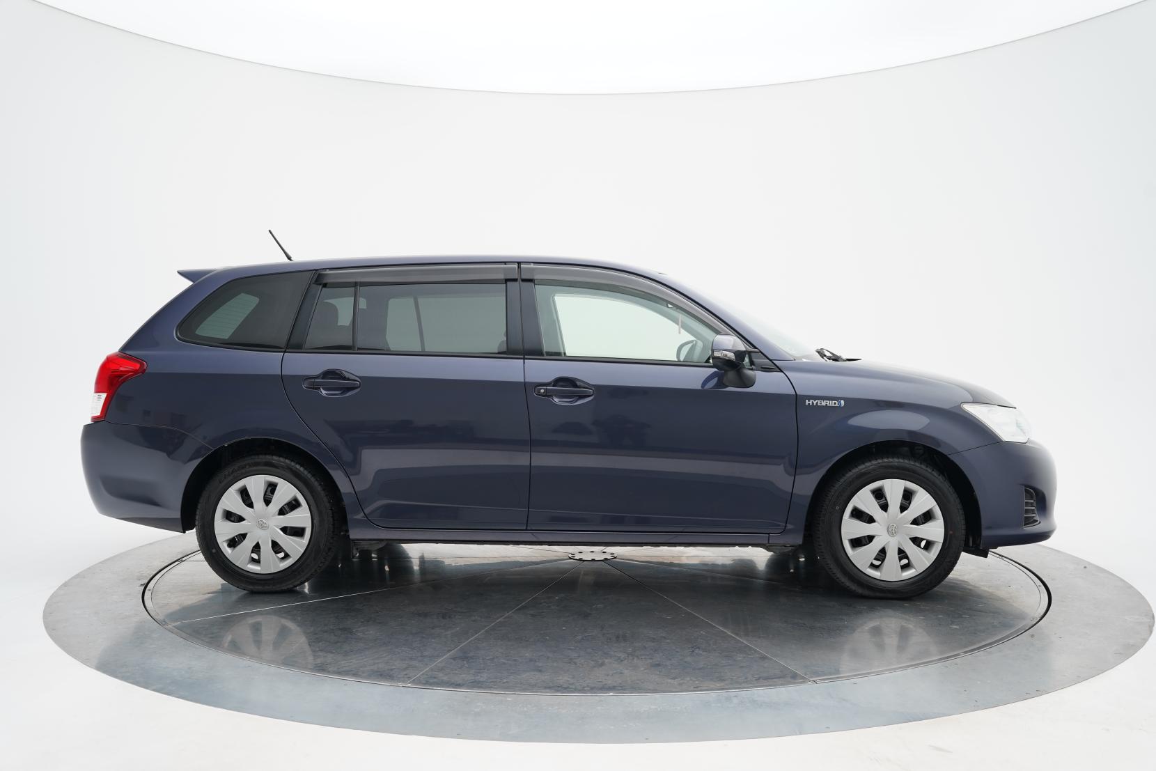 Toyota Corolla 1.5 Fielder Hybrid G 8SRS