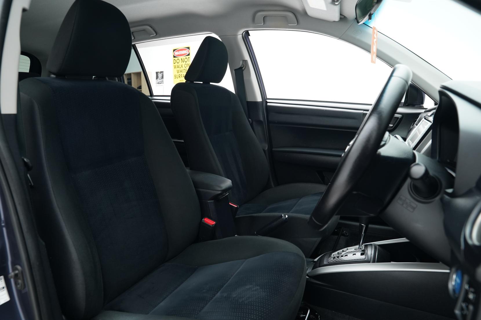 Toyota Corolla 1.5 Fielder Hybrid G 8SRS