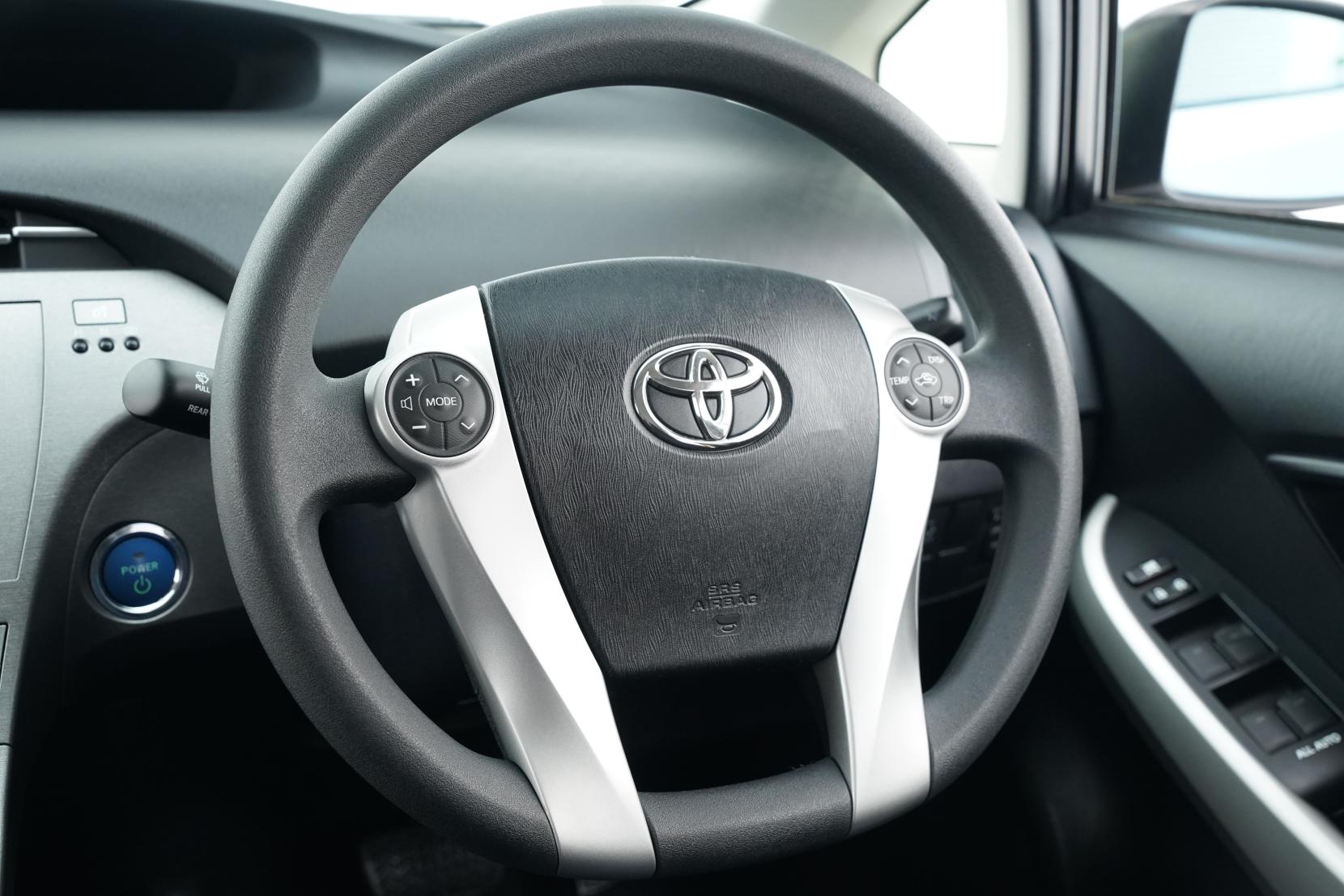 Toyota Prius Hybrid S