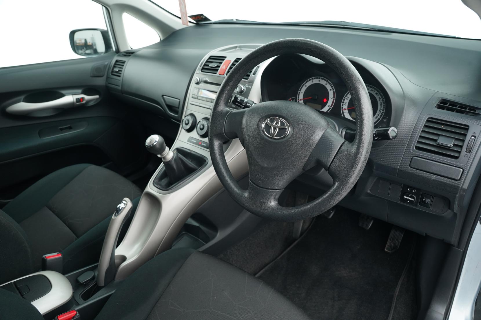 Toyota Corolla 1.8 GX
