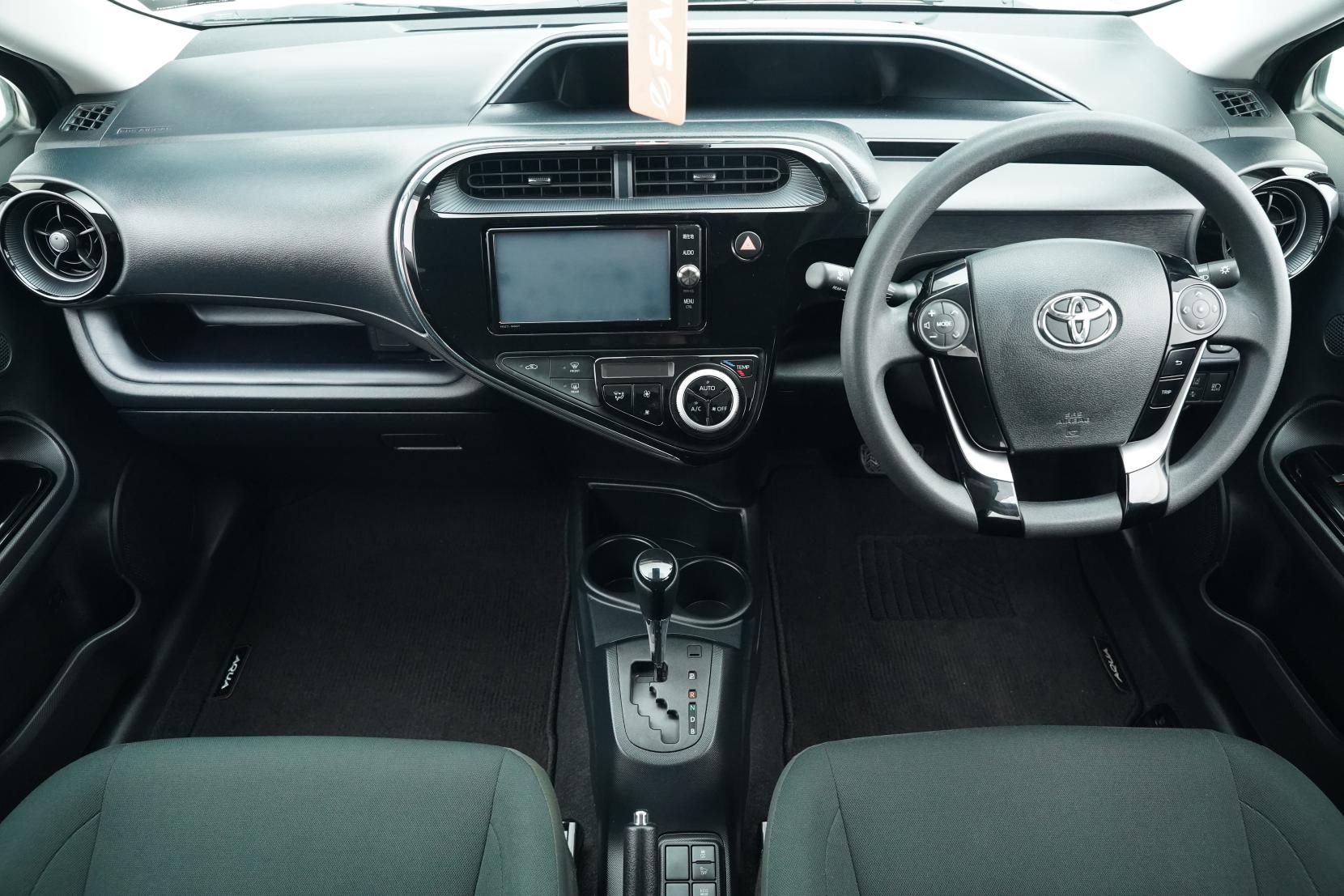 Toyota Aqua 1.5 S FACELIFT