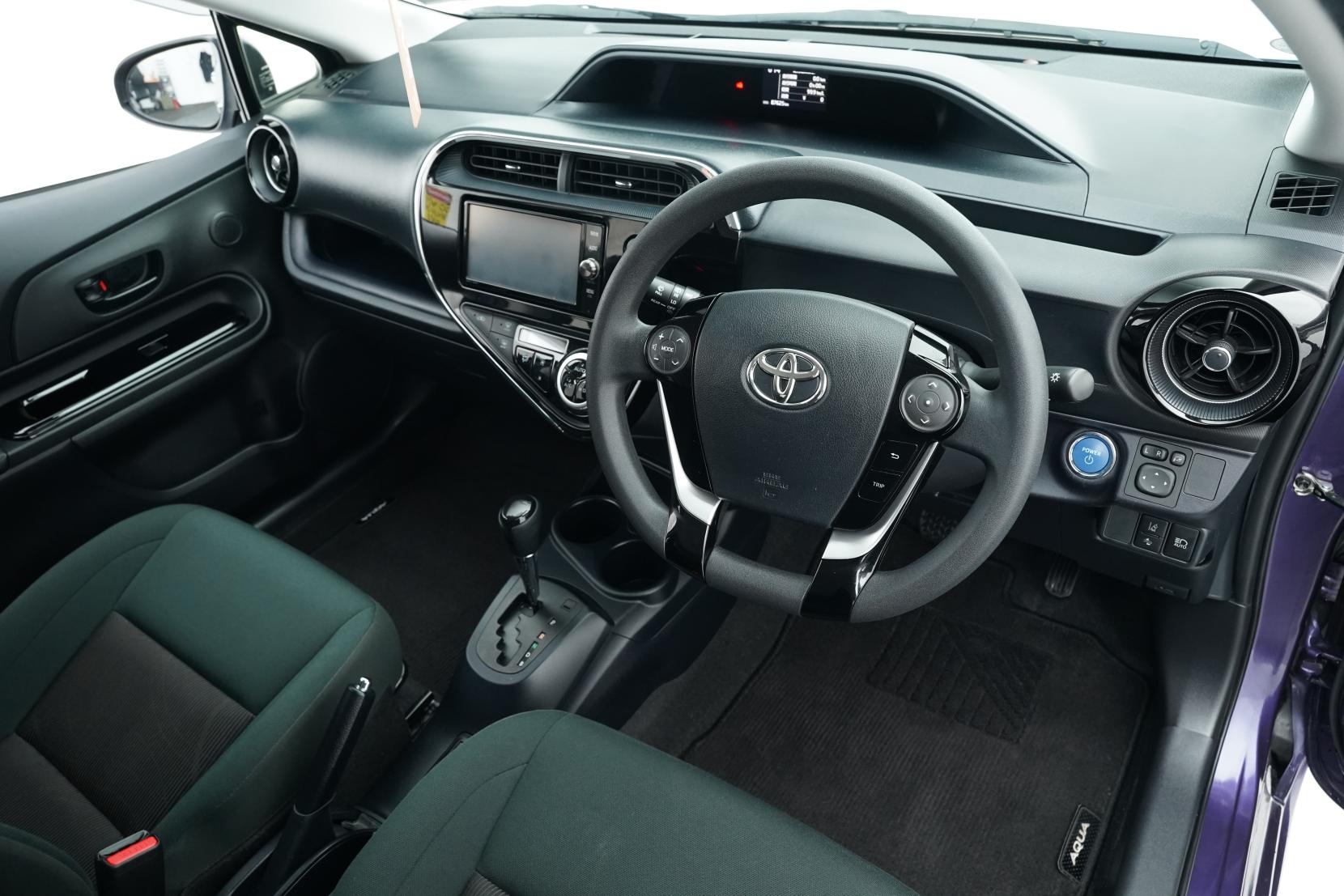 Toyota Aqua 1.5 S FACELIFT