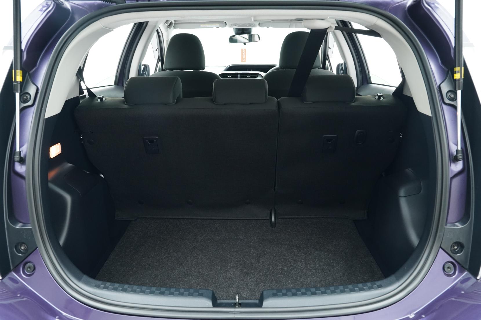Toyota Aqua 1.5 S FACELIFT