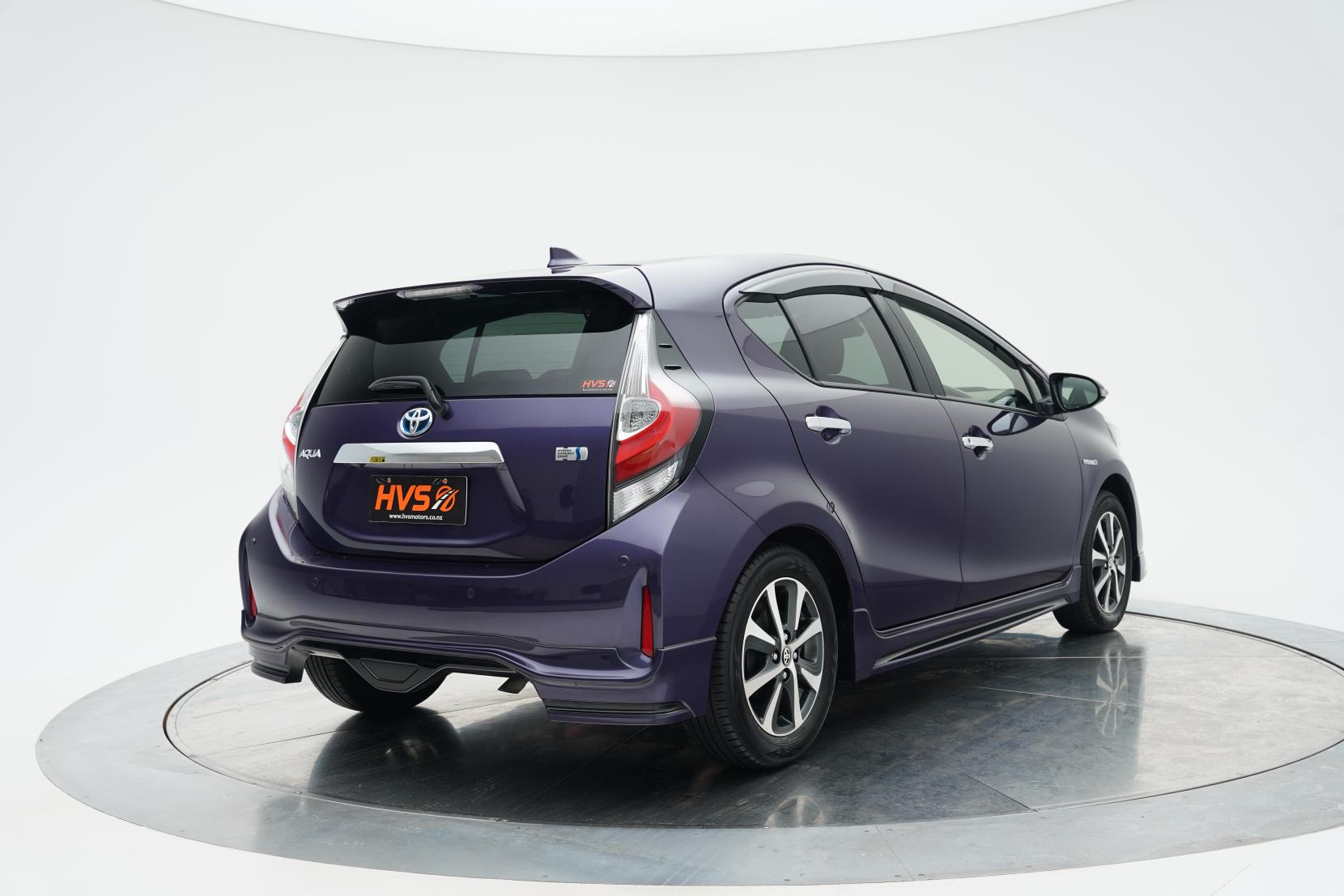 Toyota Aqua 1.5 S FACELIFT