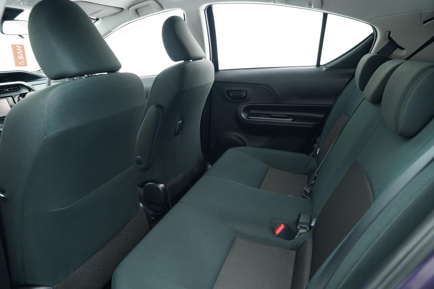 Toyota Aqua 1.5 S FACELIFT
