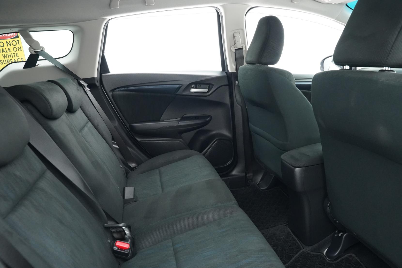 Honda Fit Shuttle 1.5 HYBRID HONDA SENSING