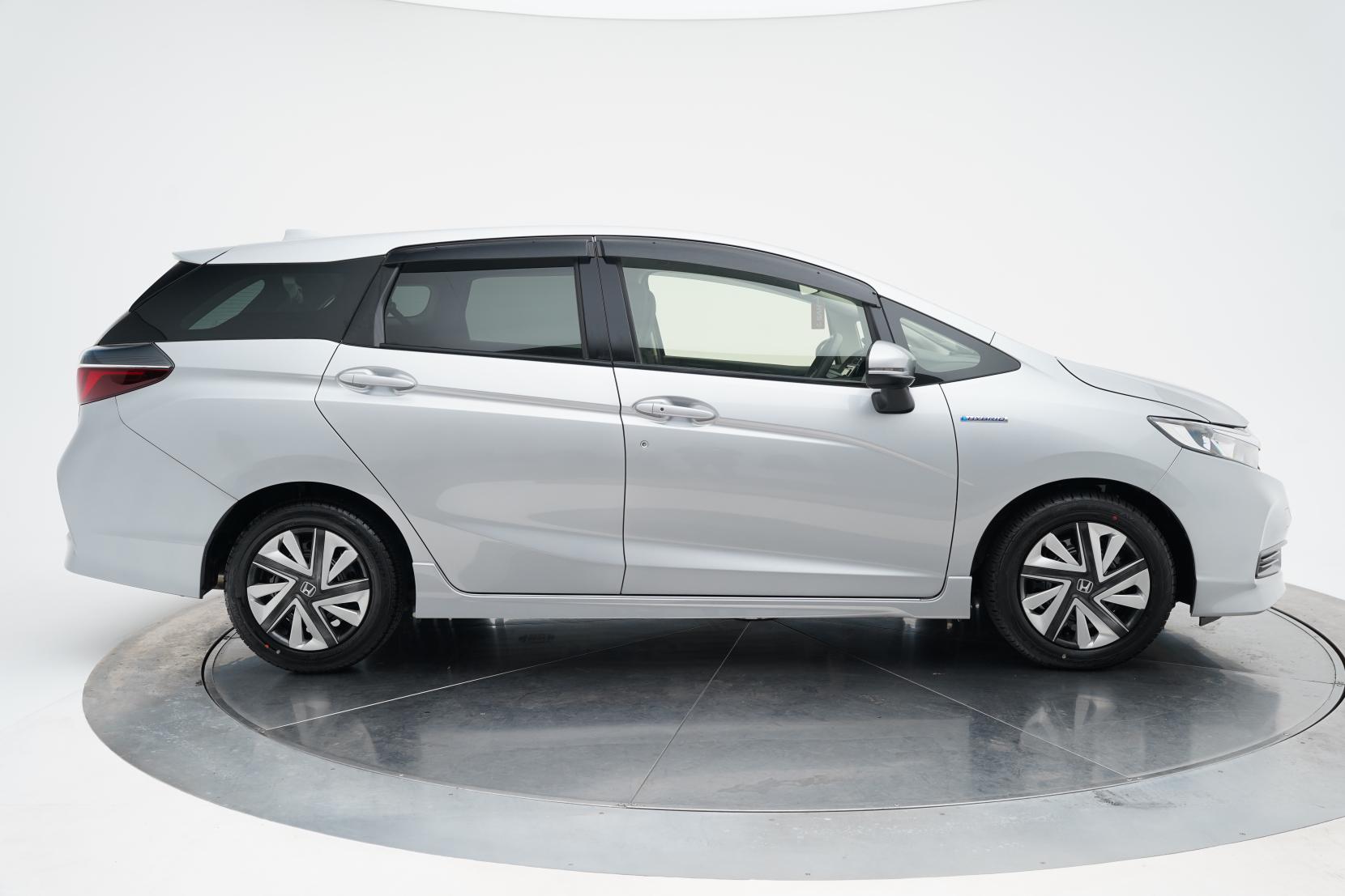 Honda Fit Shuttle 1.5 HYBRID HONDA SENSING