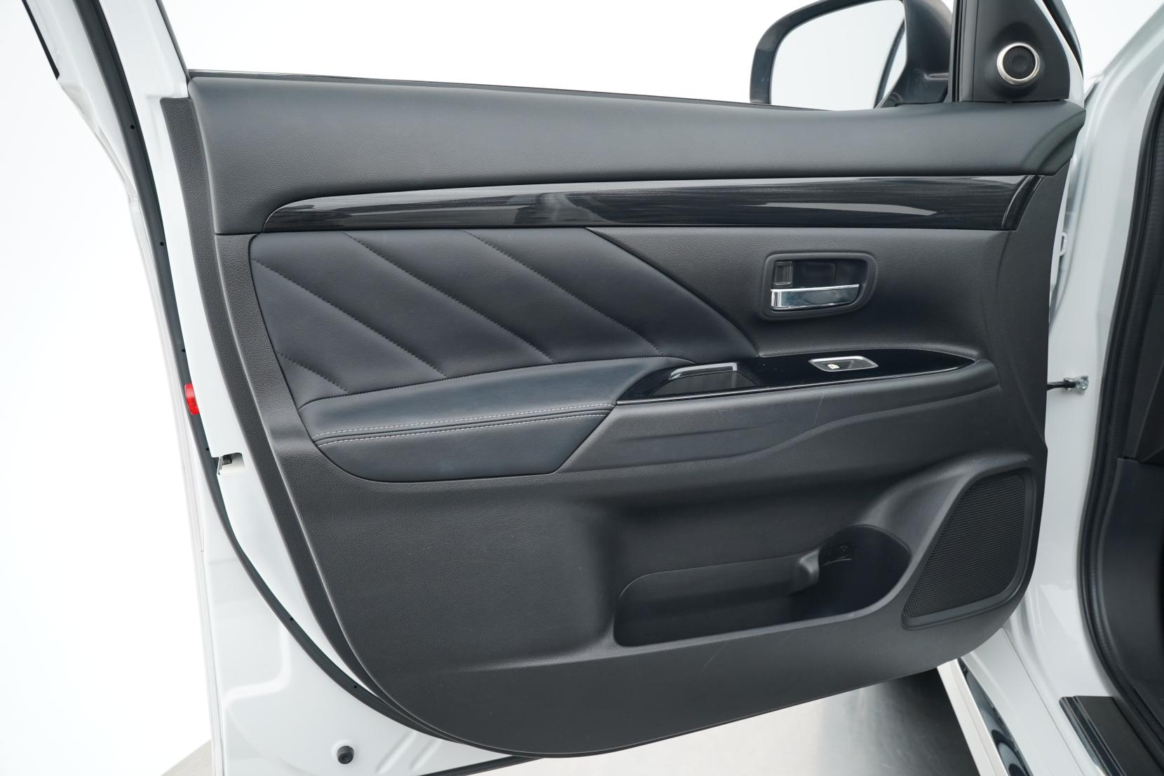 Mitsubishi Outlander 2.4 PHEV PHEV 4WD G