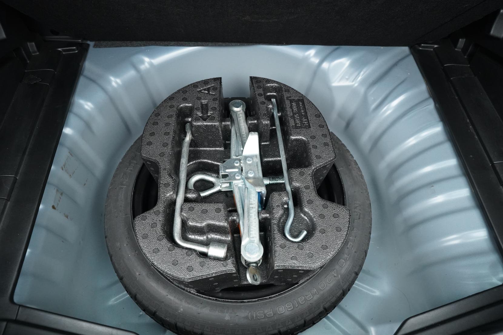 Nissan Note (2004–present) 1.2 MEDALIST EMERGENCY BRAKE PACKAGE