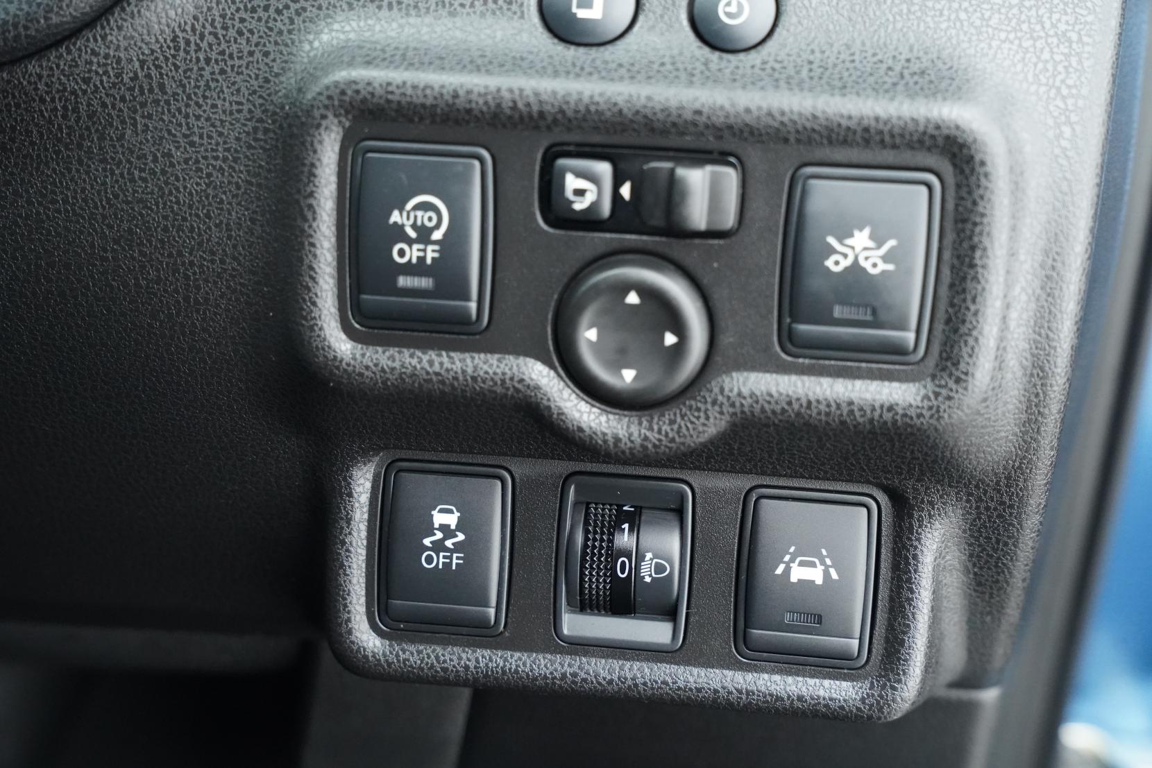 Nissan Note (2004–present) 1.2 MEDALIST EMERGENCY BRAKE PACKAGE