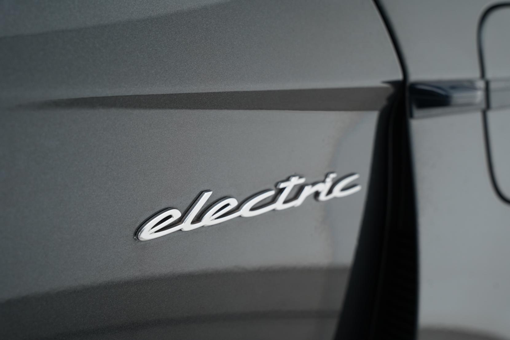 Porsche Taycan 4S 4WD Performance Battery