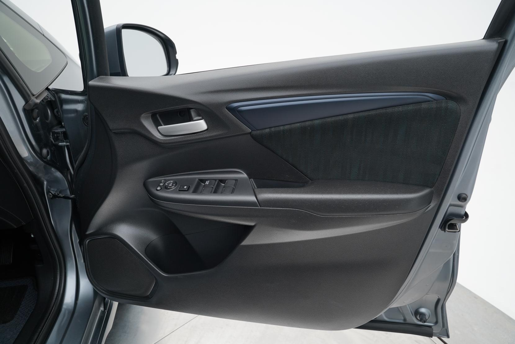 Honda Shuttle 1.5 HYBRID HONDA SENSING