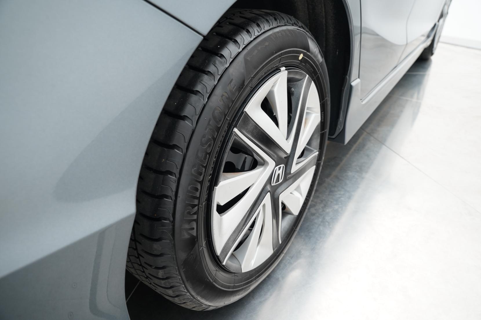 Honda Shuttle 1.5 HYBRID HONDA SENSING