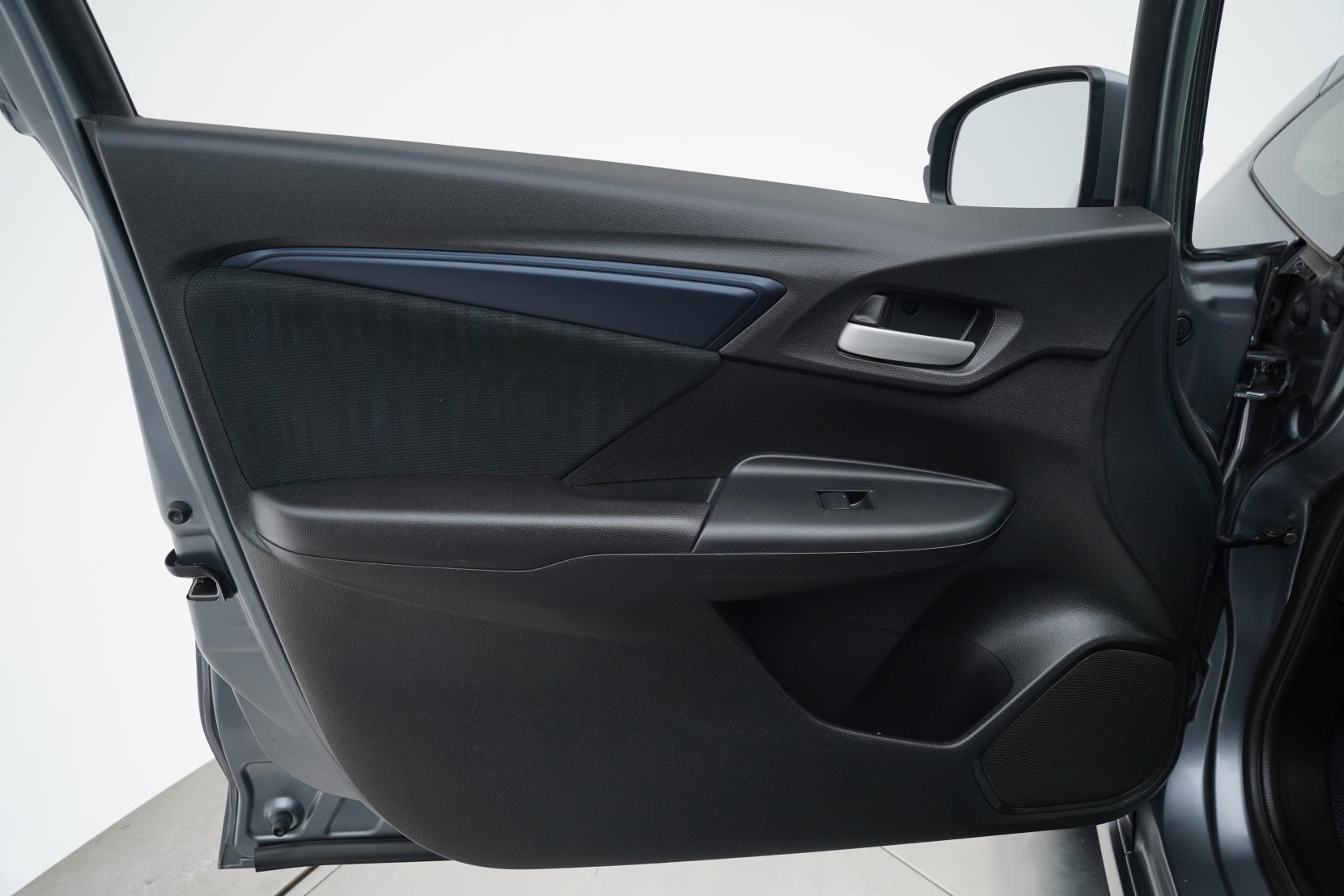 Honda Shuttle 1.5 HYBRID HONDA SENSING