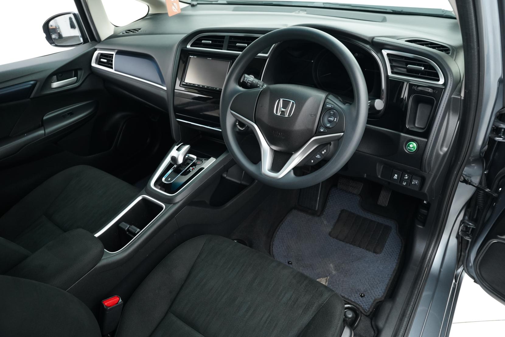 Honda Shuttle 1.5 HYBRID HONDA SENSING