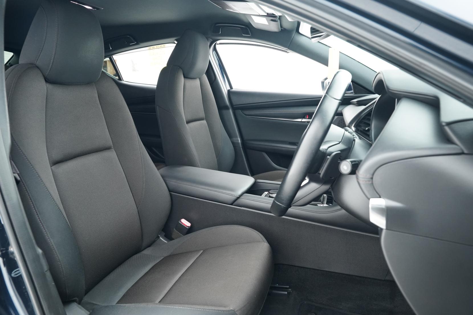 Mazda 3 2.0 Fastback 20S Touring Selection