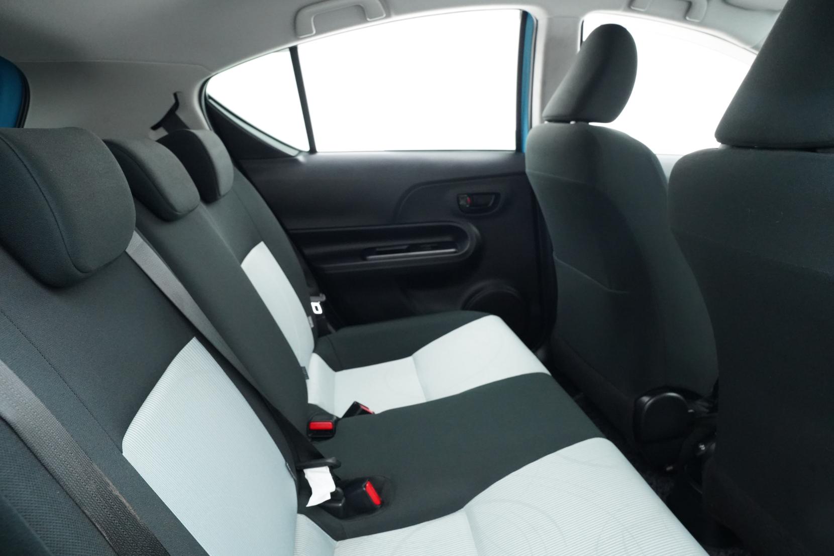 Toyota Aqua 1.5 S Push Start