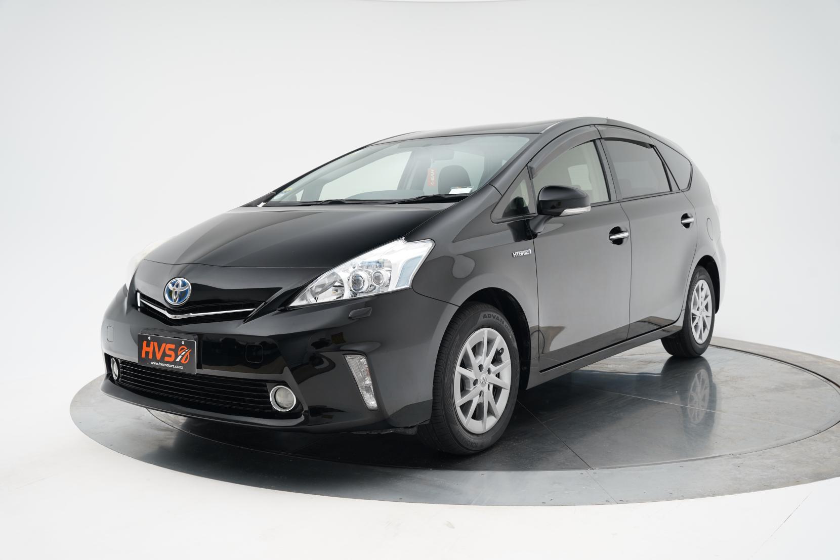 Toyota Prius Alpha S 7 Seater