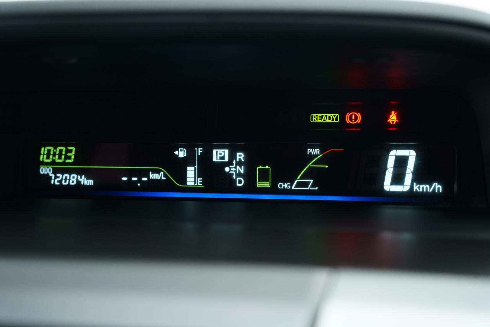 Toyota Prius Alpha S 7 Seater