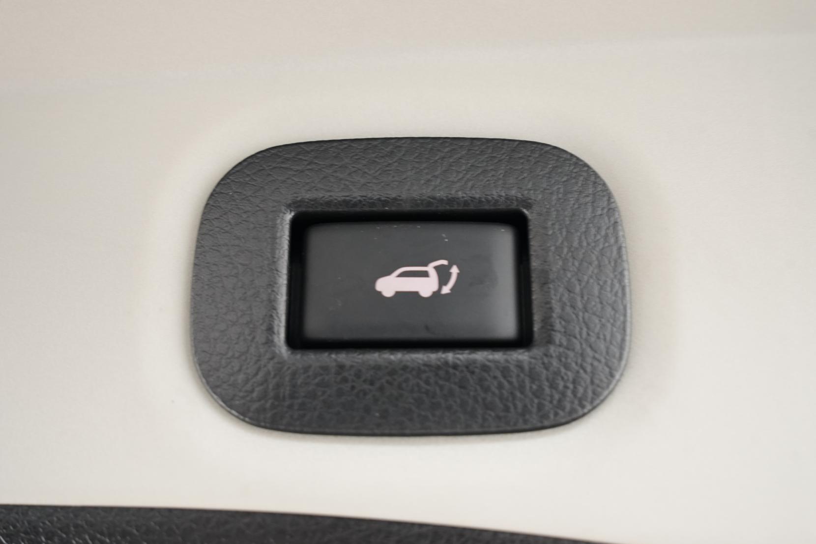 Nissan X-TRAIL 2.0 20X 4WD 5 Seater