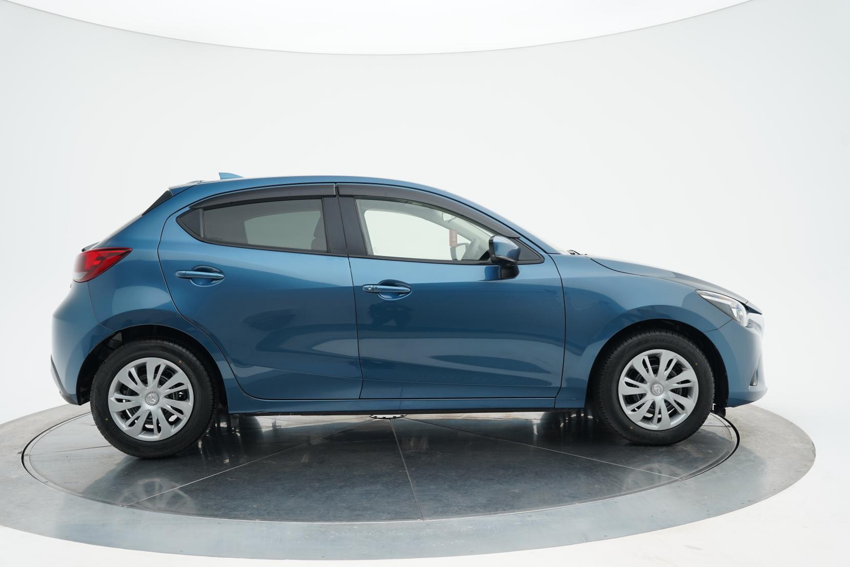 Mazda Demio 1.3 13S