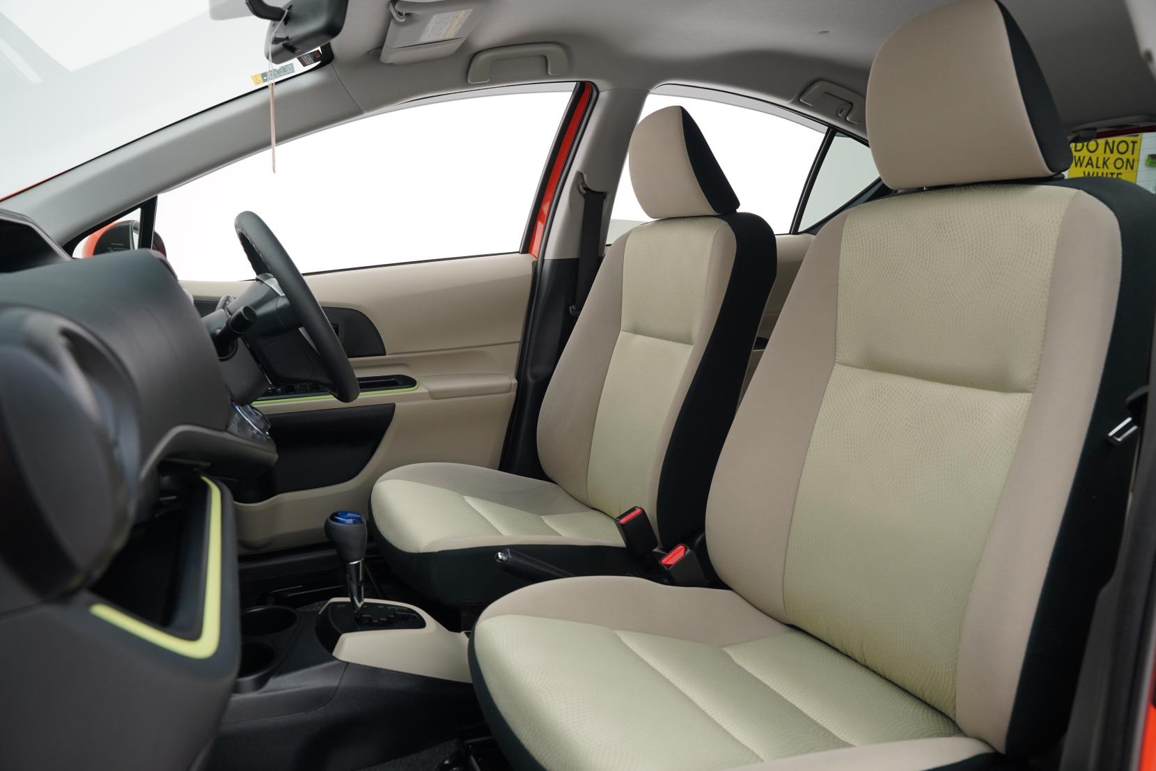 Toyota Aqua 1.5 S Push Start